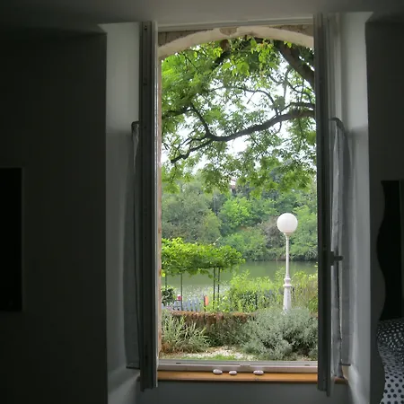 Le Relais De Joseph Bed & Breakfast 3*