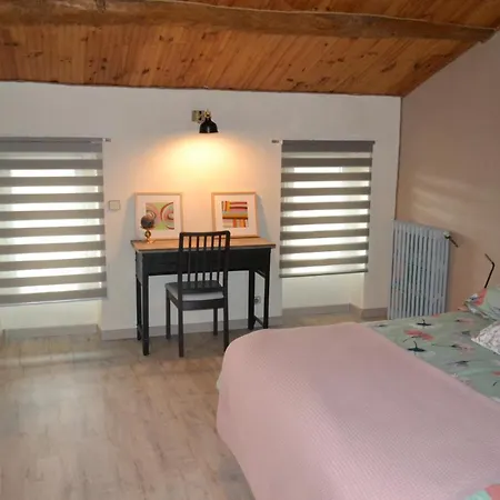 Le Relais De Joseph לינה וארוחת בוקר