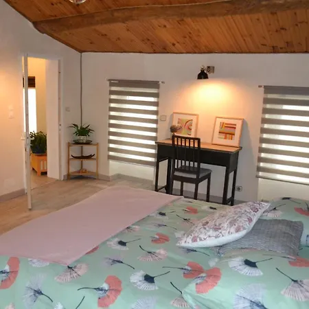 Le Relais De Joseph Bed & Breakfast